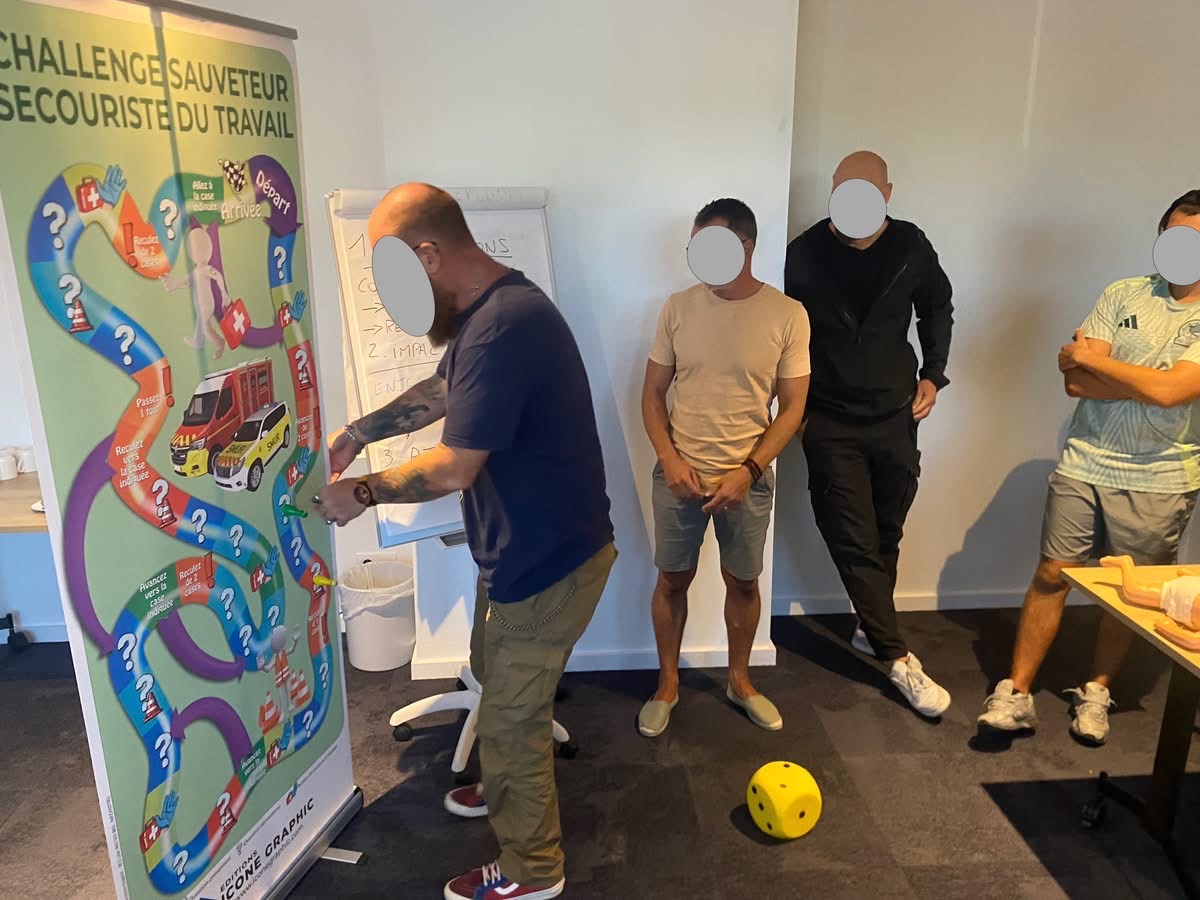 Jeu secourisme Fabien Joffraud Avenir secourisme 13 Icone Graphic